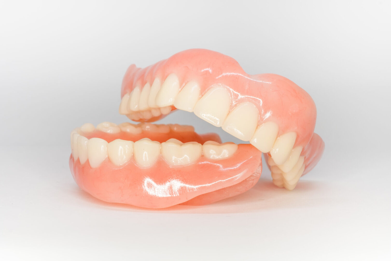 Front,View,Of,Complete,Denture