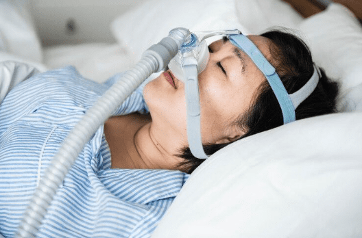 sleeping while using a CPAP machine